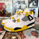 Sulfur Jordan 4’s
