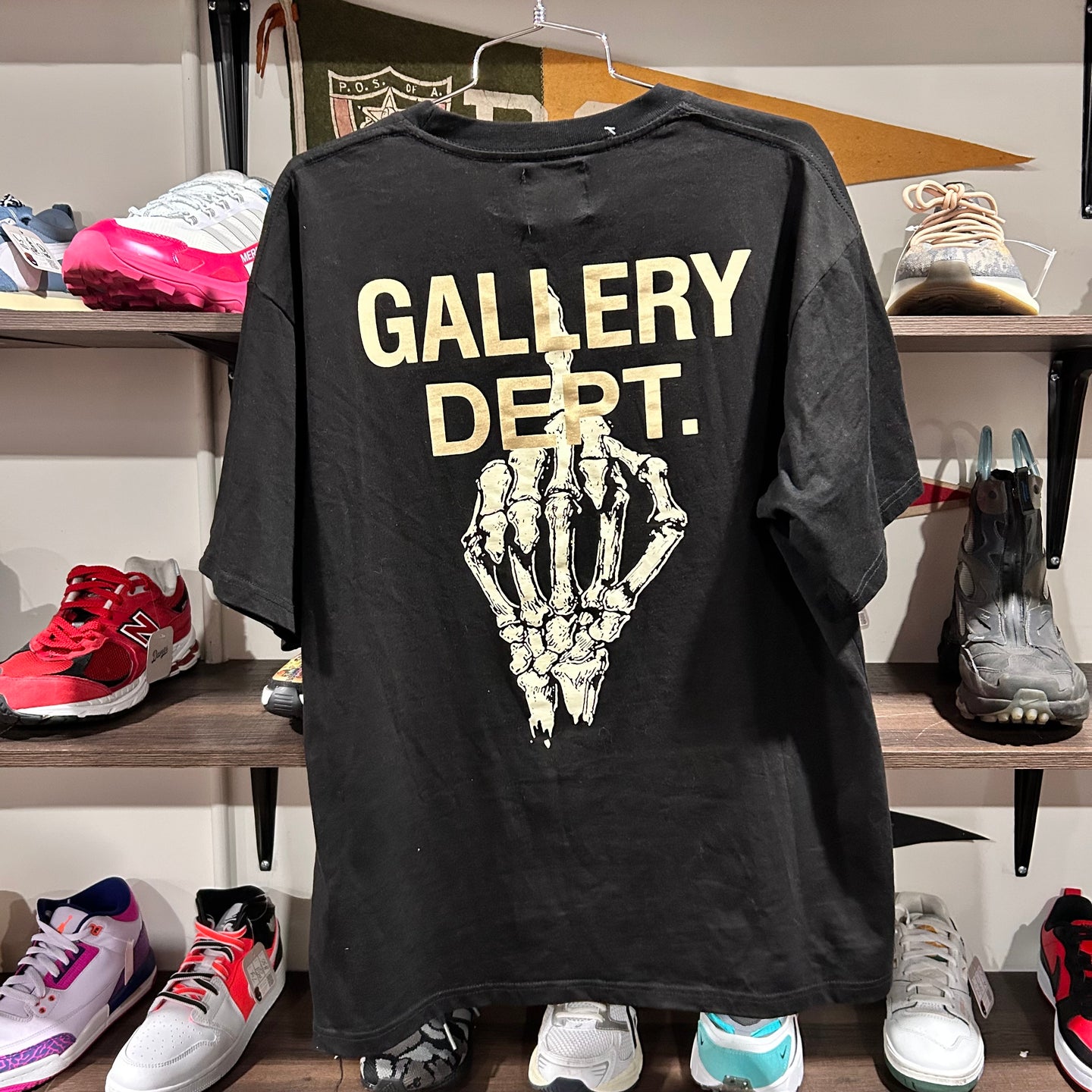 Gallery dept. skeleton tee
