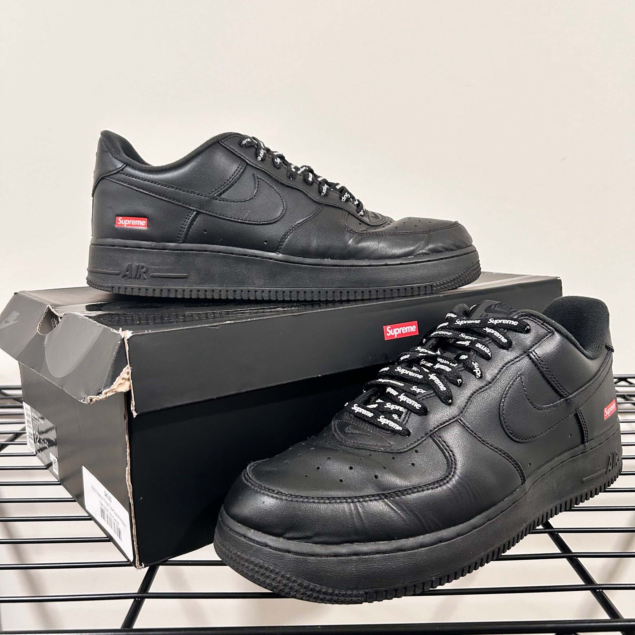 Black Supreme Af1 ( beaters )