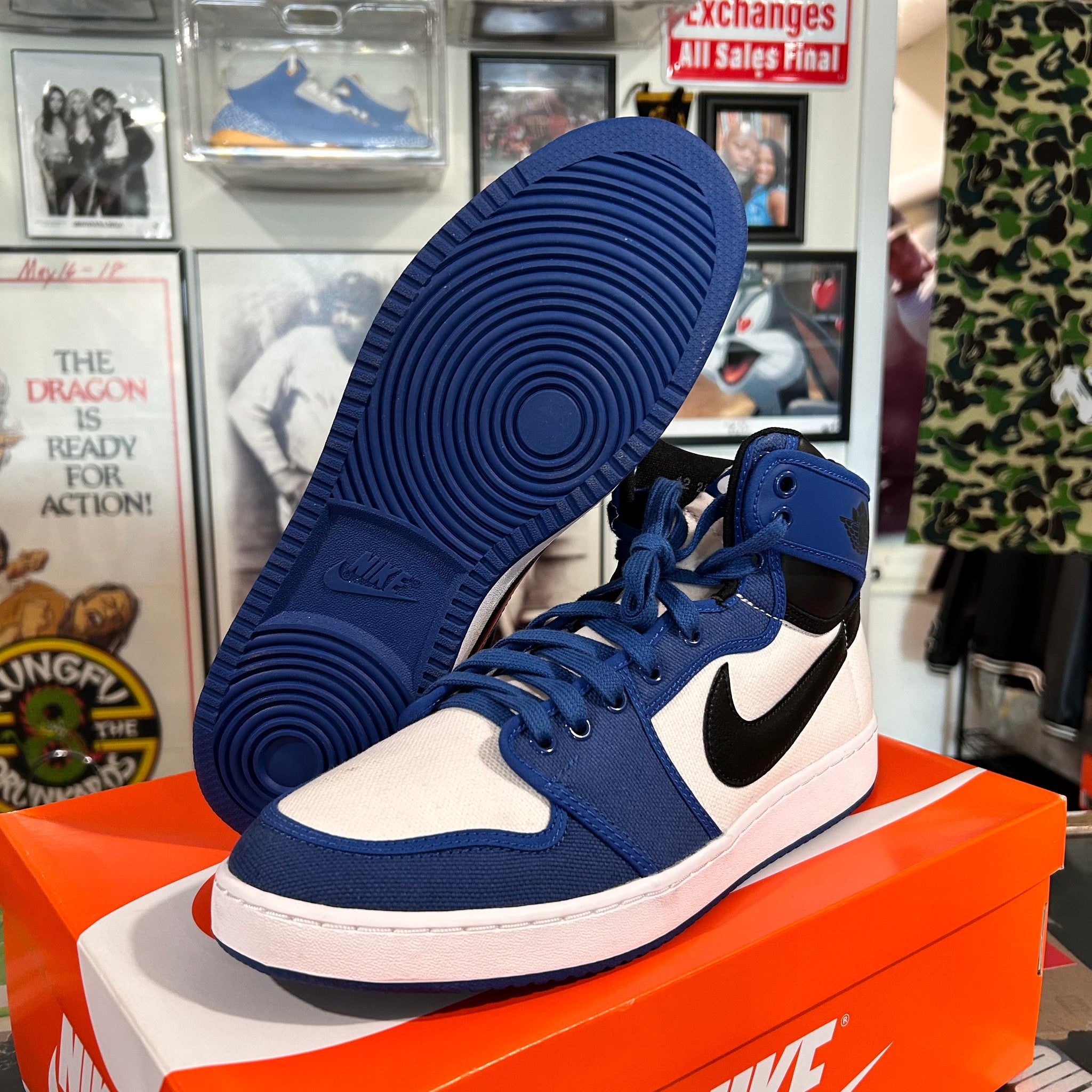 Royal blue Ajko