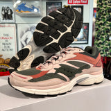 Saucony ProGrid Omni 9 Premium in the "Dust Pink Green"