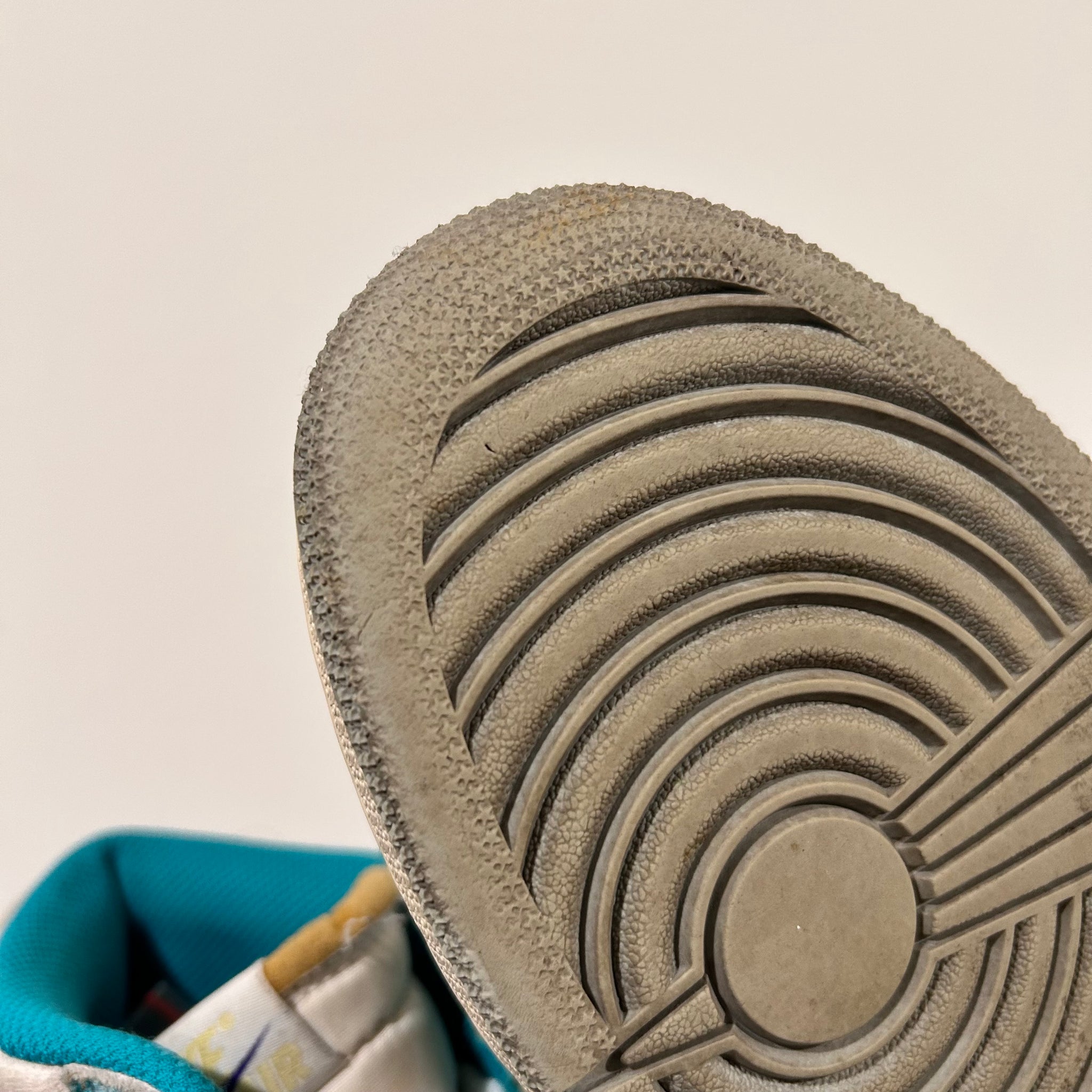 Turbo Green Jordan 1’s ( beaters )