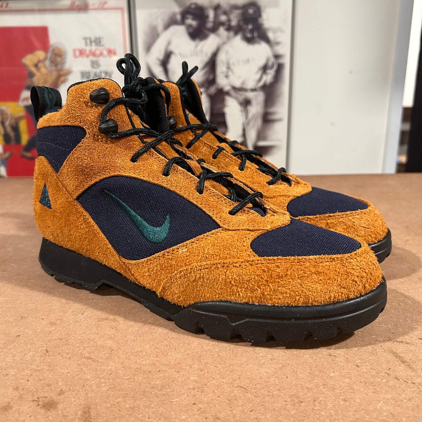 Retro Nike ACG boots