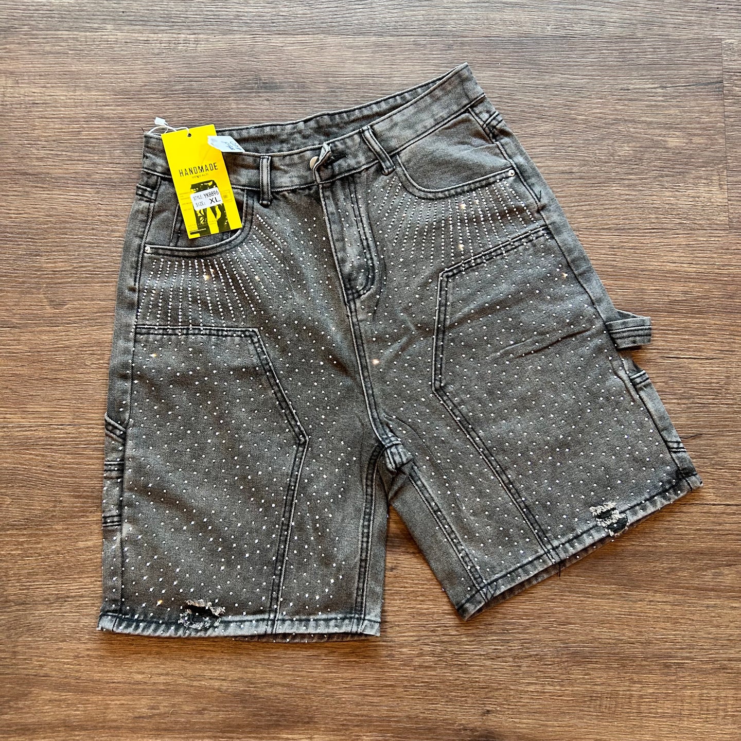 Diamond shorts