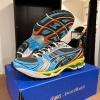 ASICS kayano ( pre owned )