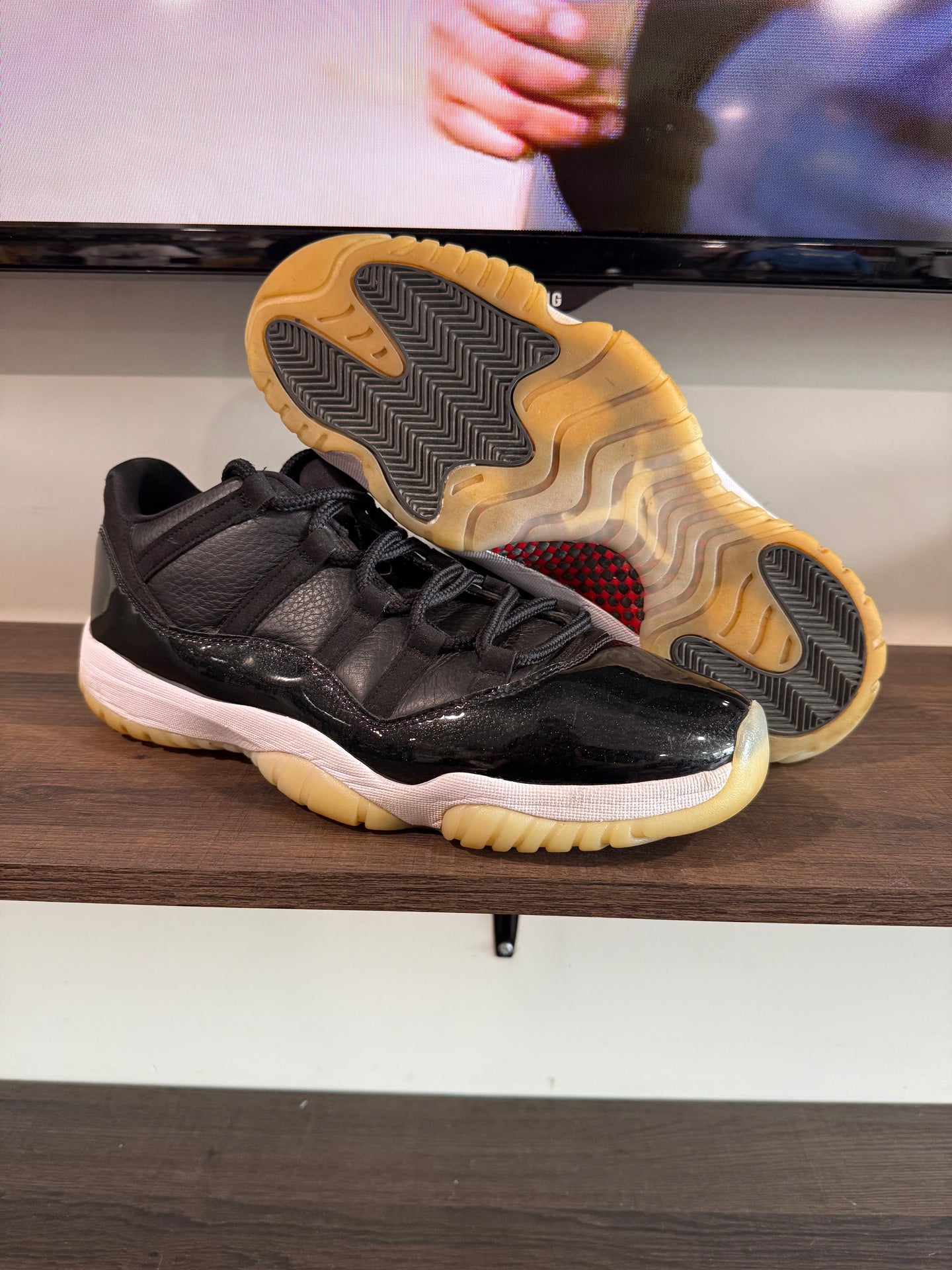 Jordan 11 low 72-10