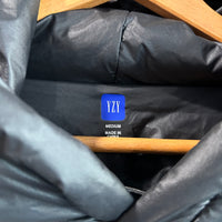 Yzy Gap Puffer Jacket ( fits like a xl )