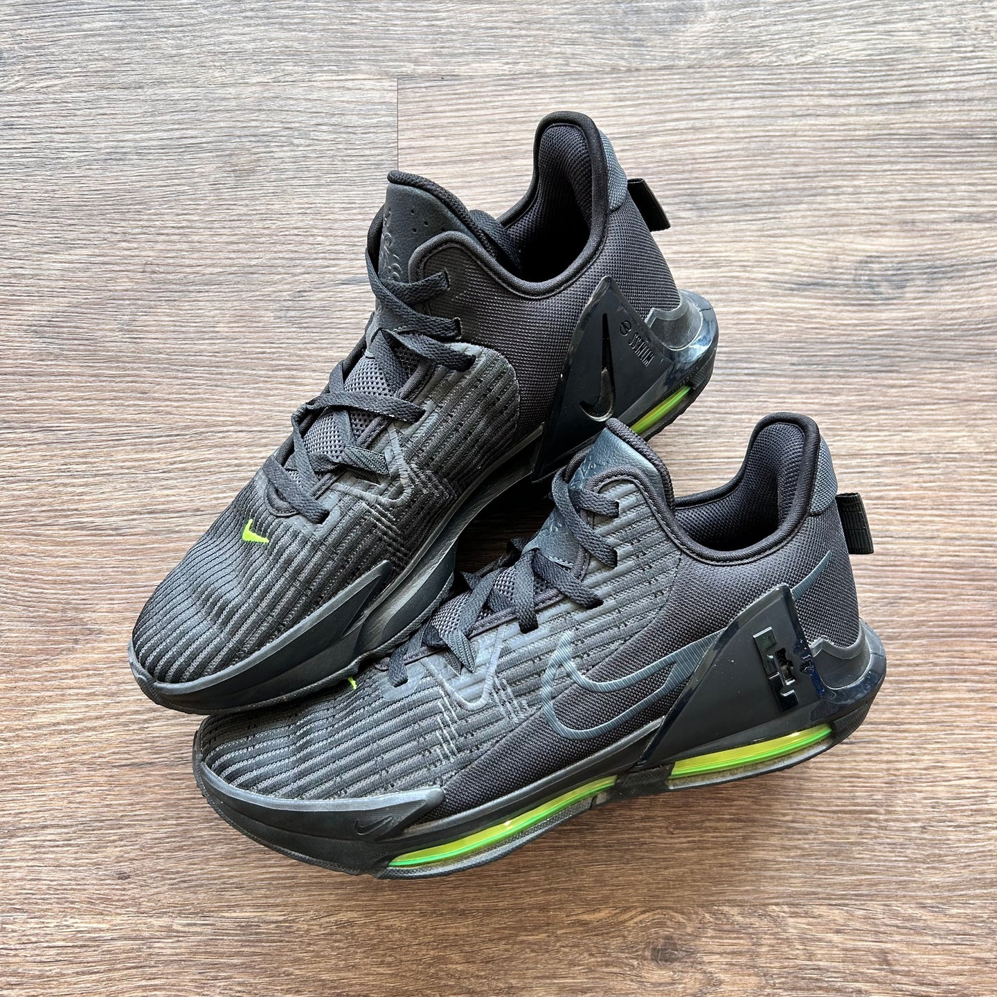 Nike lebron basketball sneakers