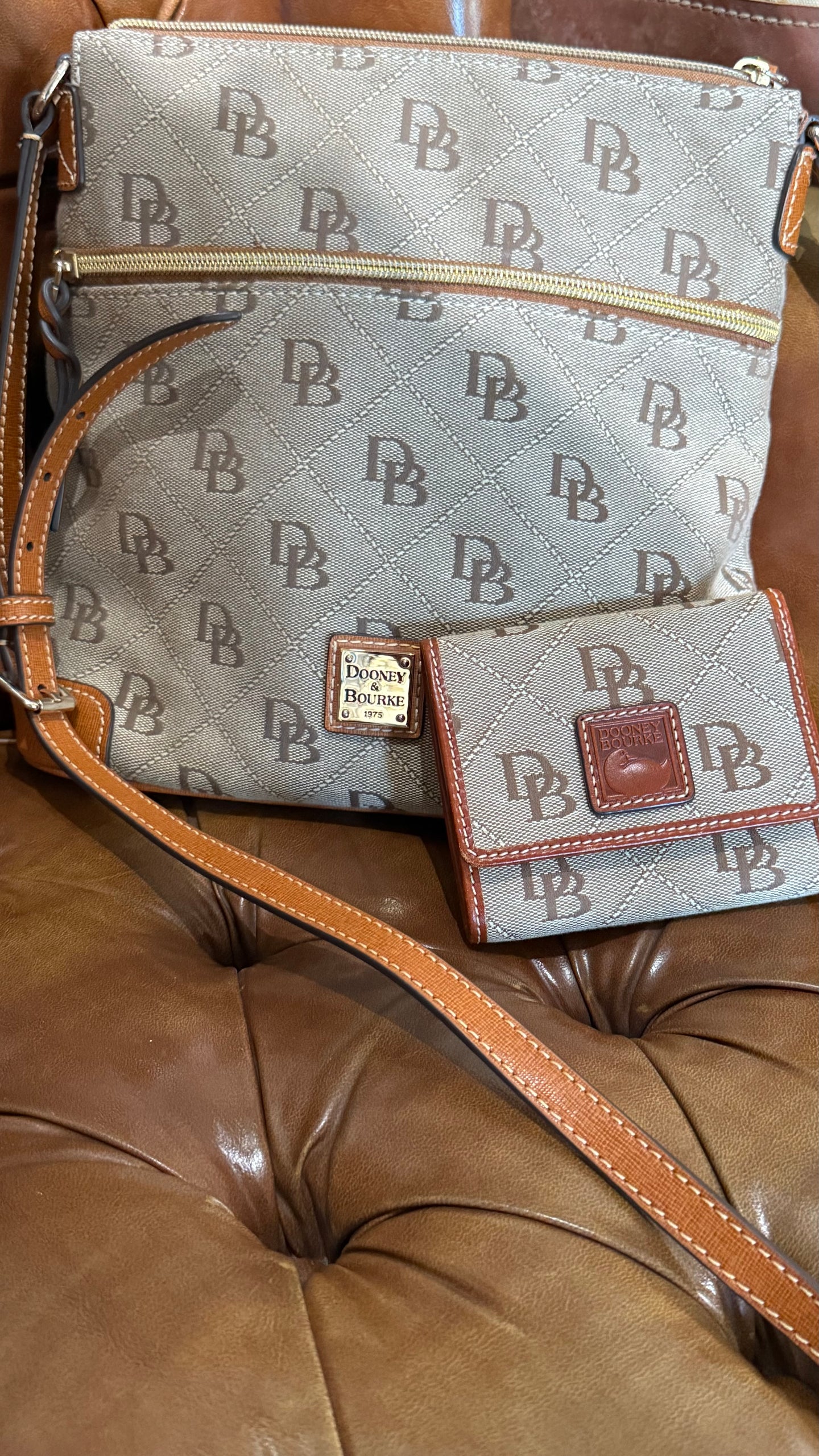 Dooney & Bourke Crossbody