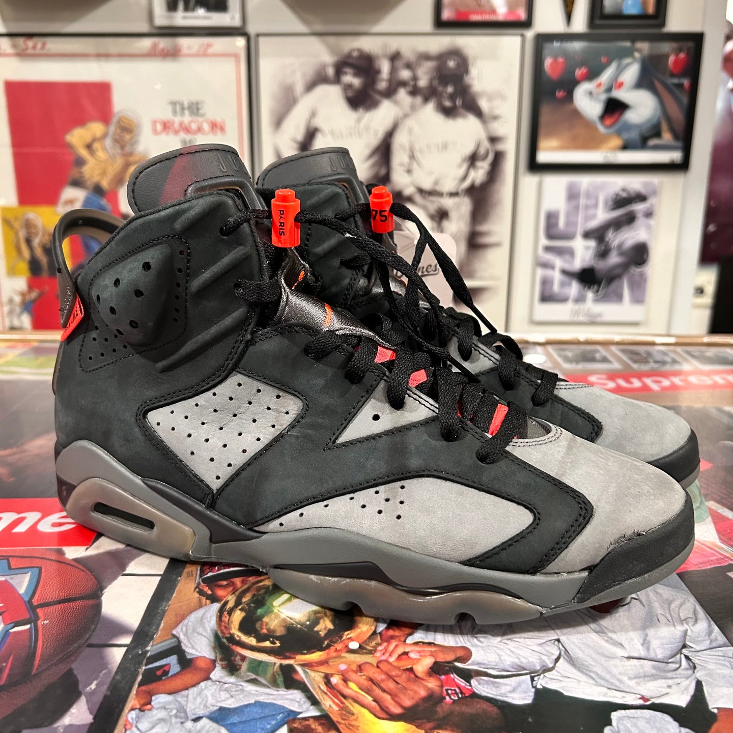 PSG Jordan 6’s