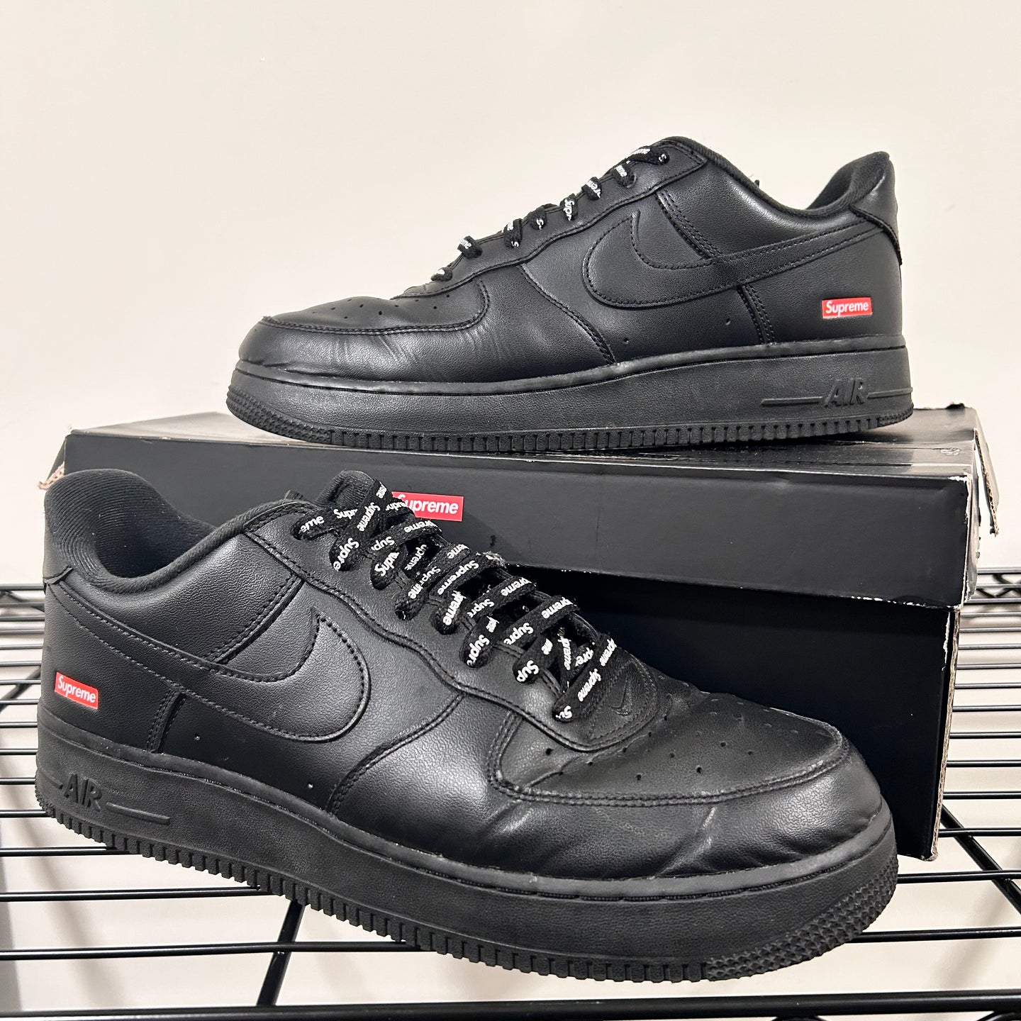 Black Supreme Af1 ( beaters )