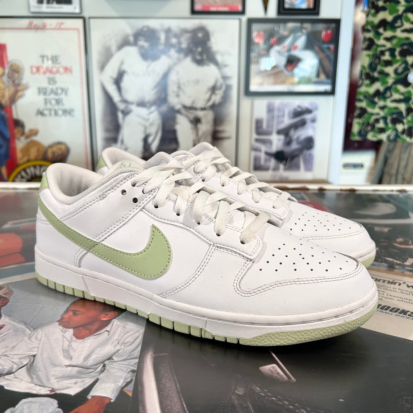 Nike Dunks ( pre owned )