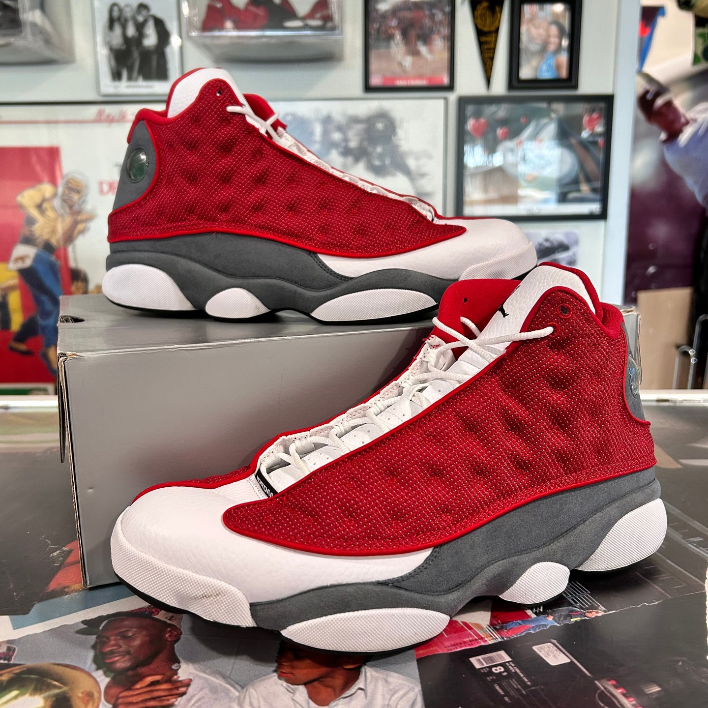 Red flint Jordan 13’s