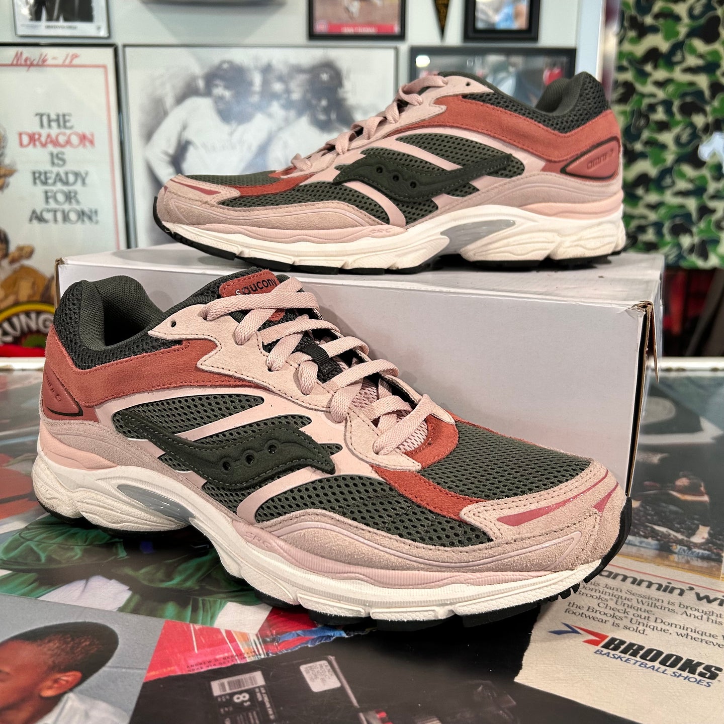 Saucony ProGrid Omni 9 Premium in the "Dust Pink Green"