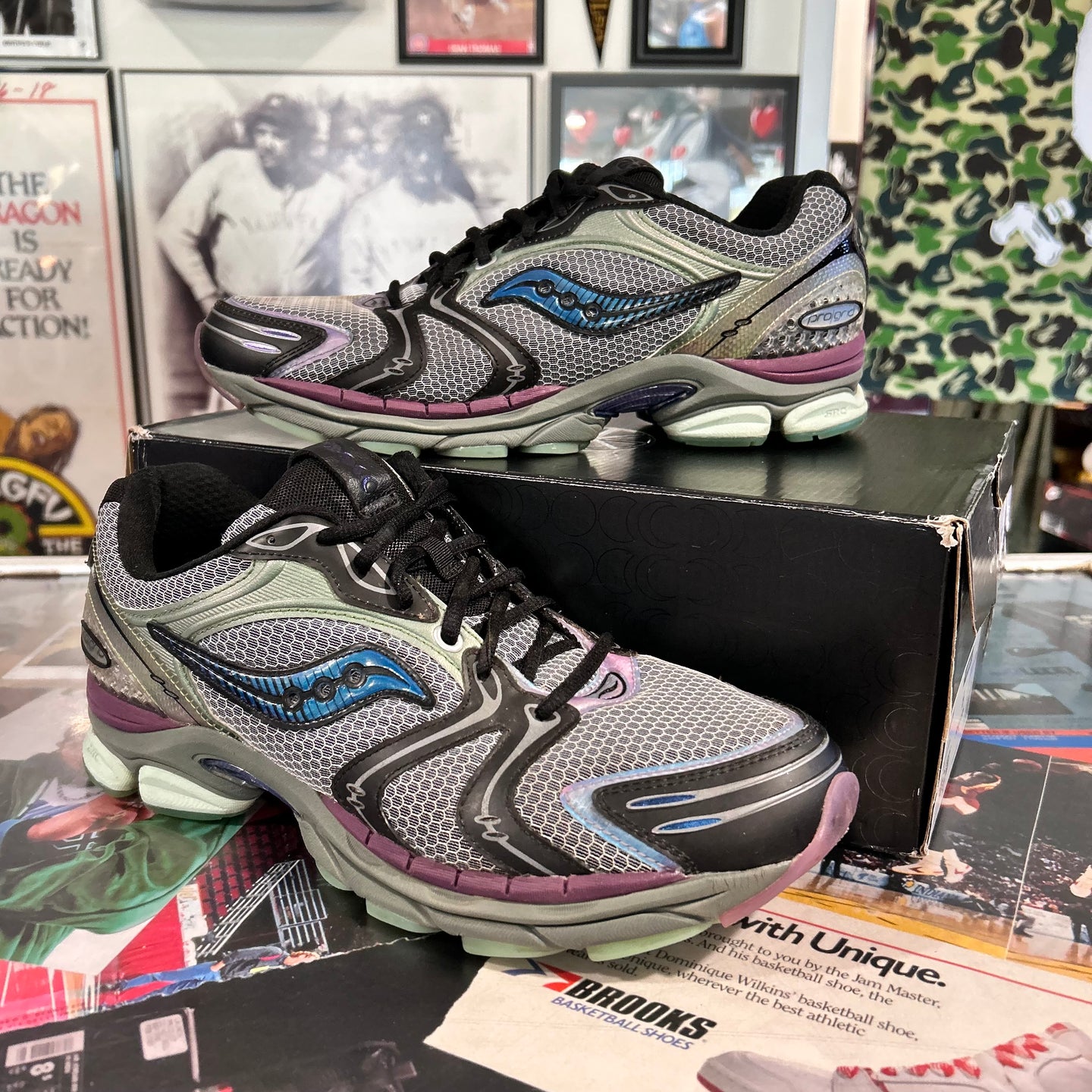 Saucony Pro Grid ( pre owned )