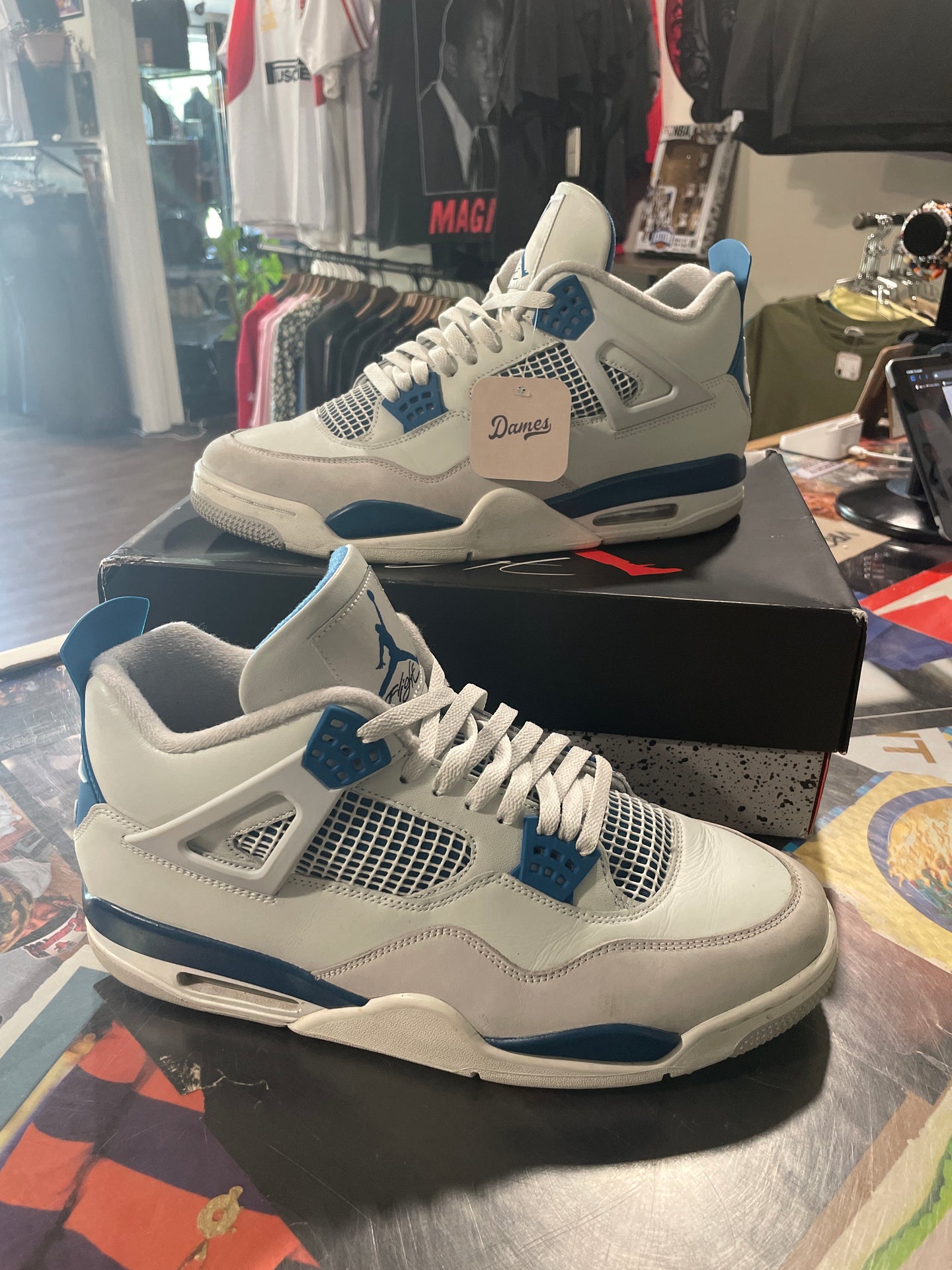 Air Jordan 4 Retro Military Blue