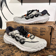 Nike acg trail runners