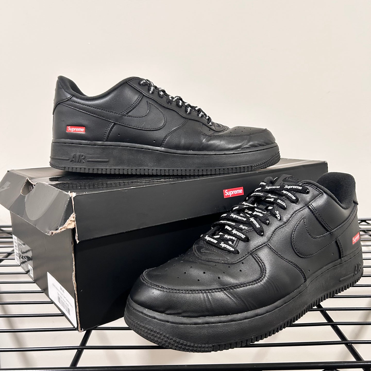 Black Supreme Af1 ( beaters )