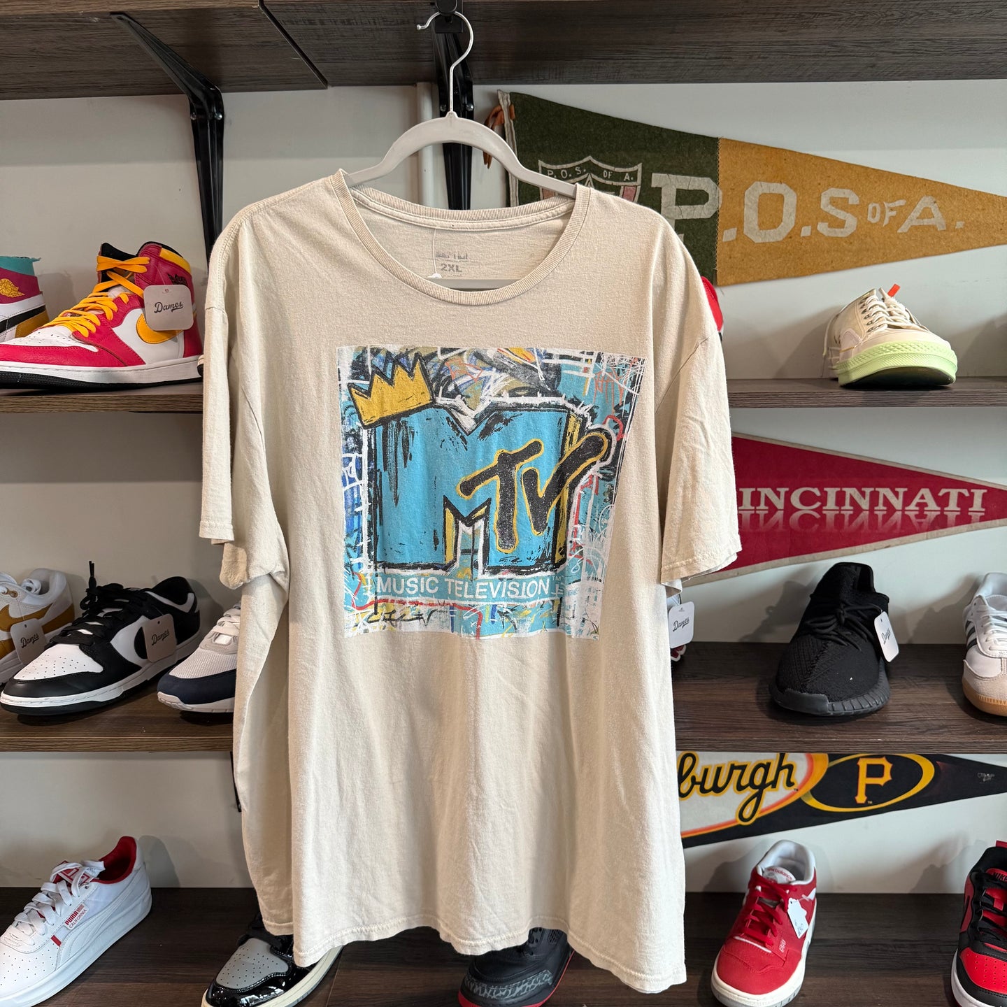 MTV T-shirt