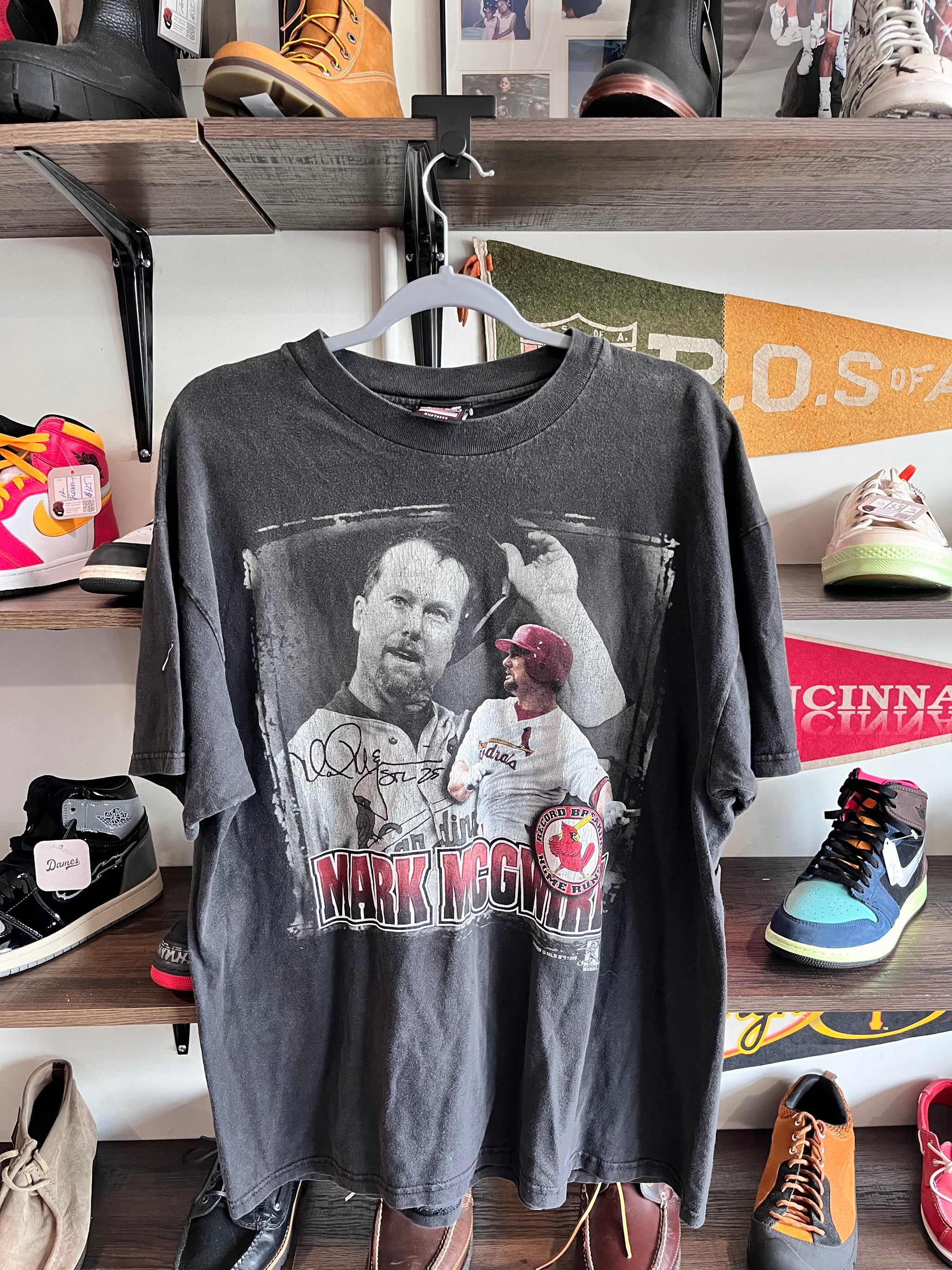 1998 Mark McGwire T-shirt