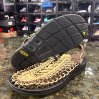 Keen sandals pre owned clean