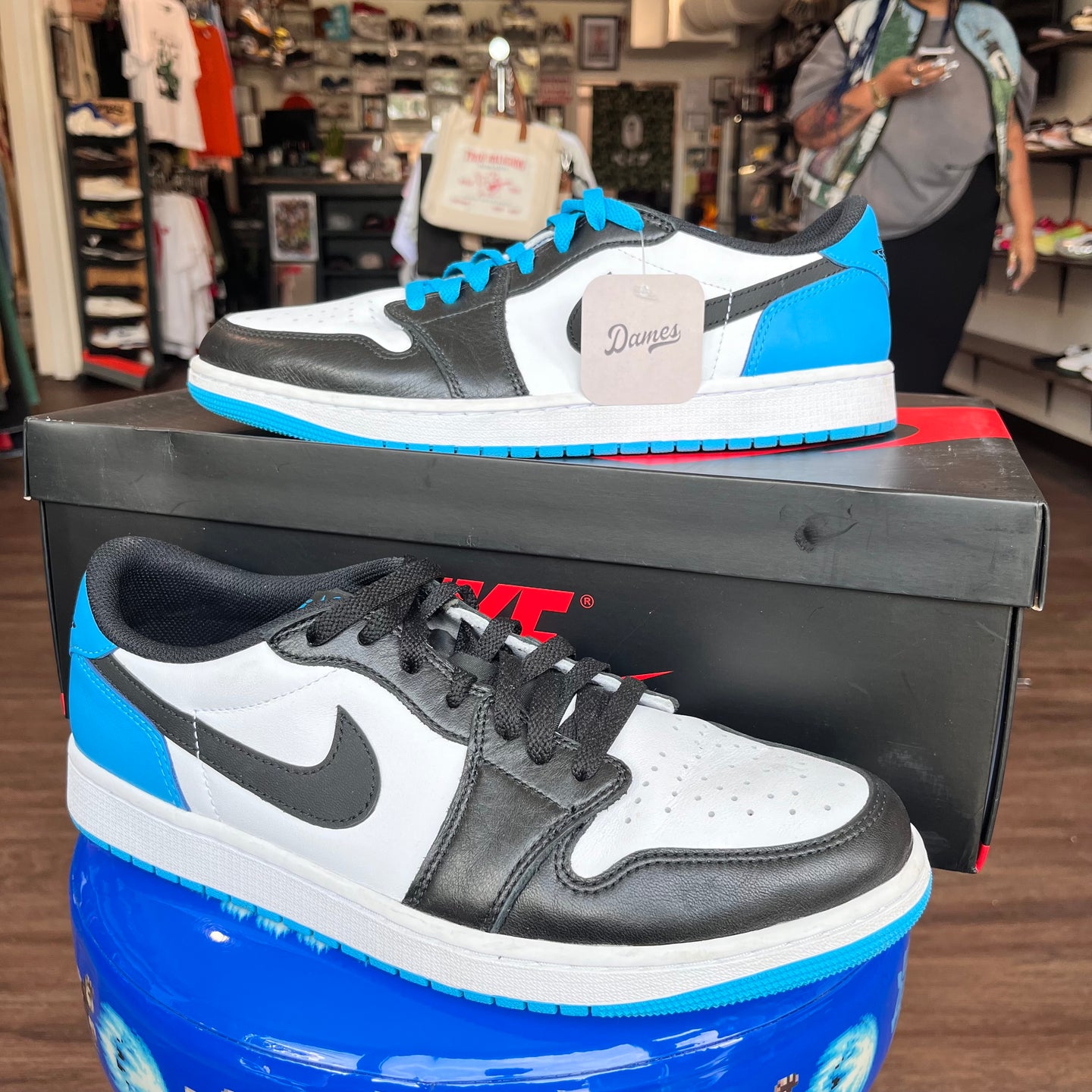 Jordan 1 low photo blue