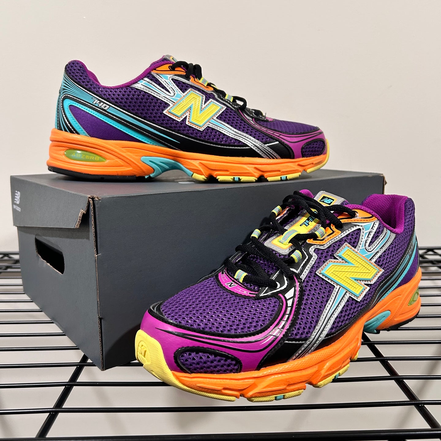 New balance 740 multicolor