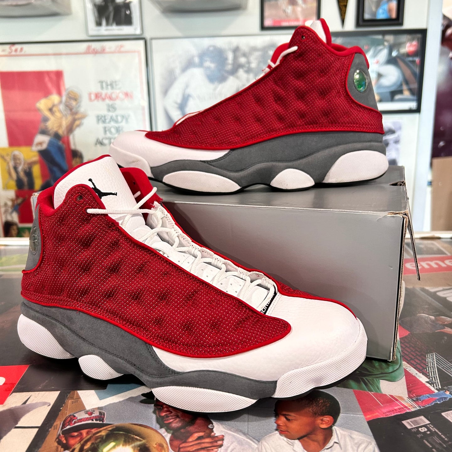 Red flint Jordan 13’s