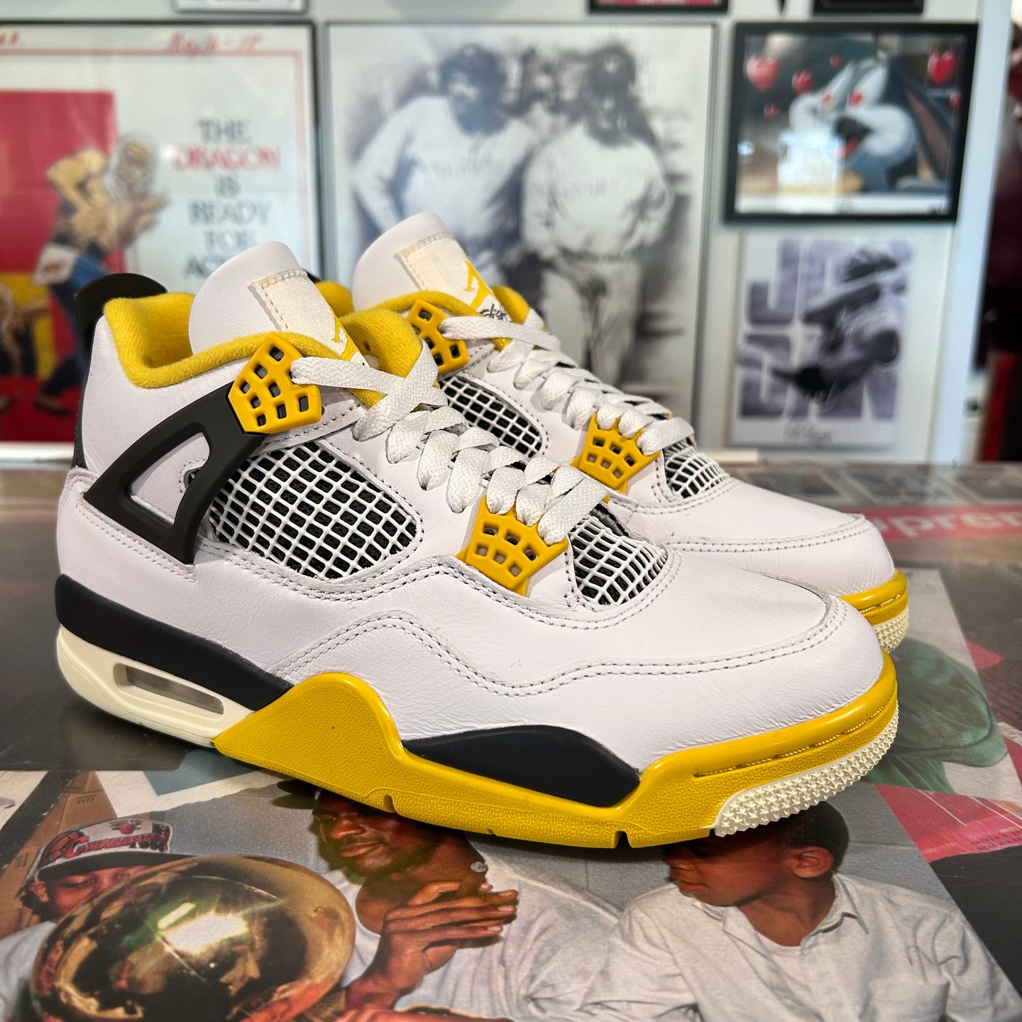 Sulfur Jordan 4’s