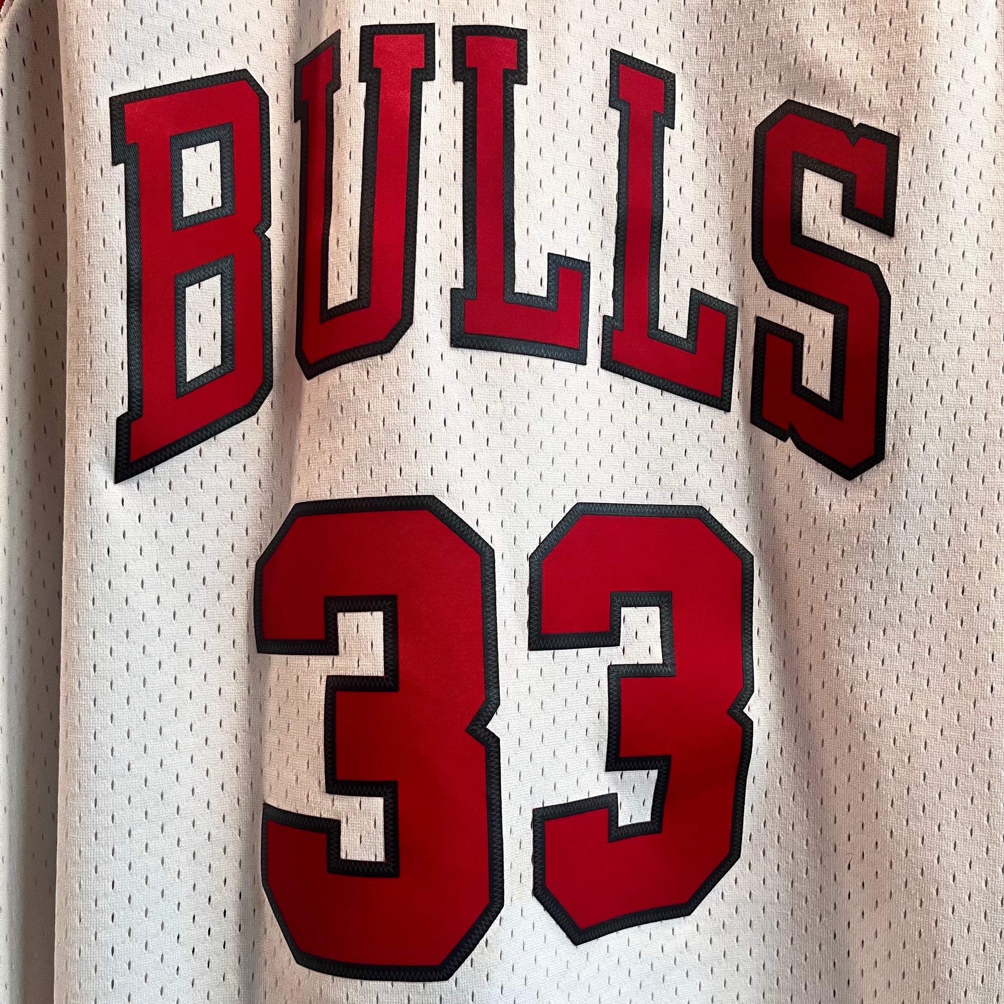 1997-98 Hardwood Classics Mitchell & Ness Scottie Pippen Basketball Jersey