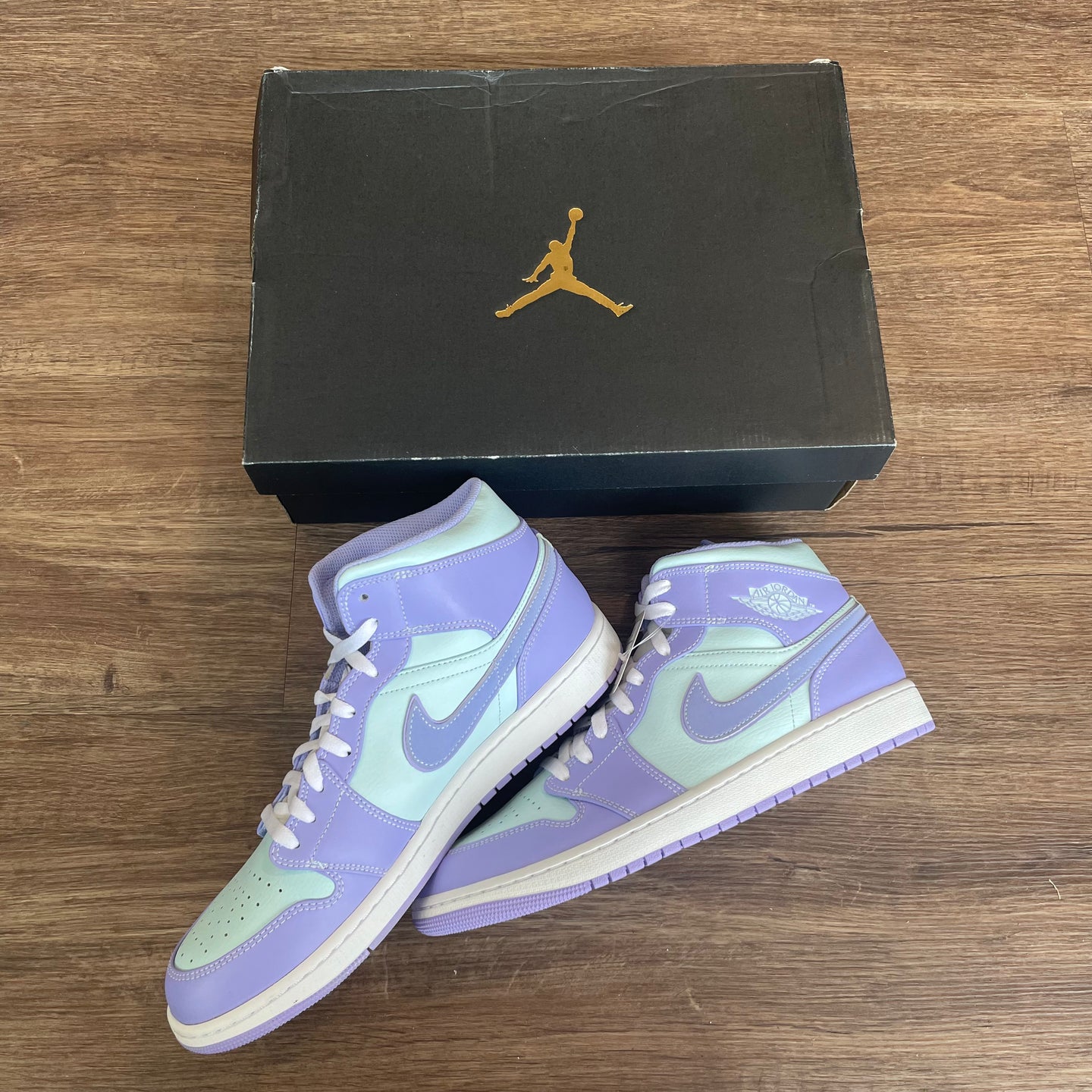 Air Jordan 1 Frozen