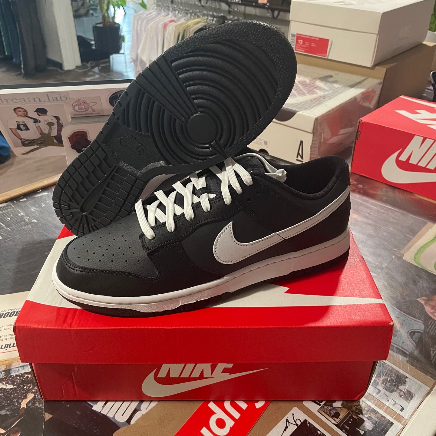 Nike Dunk Reverse Panda