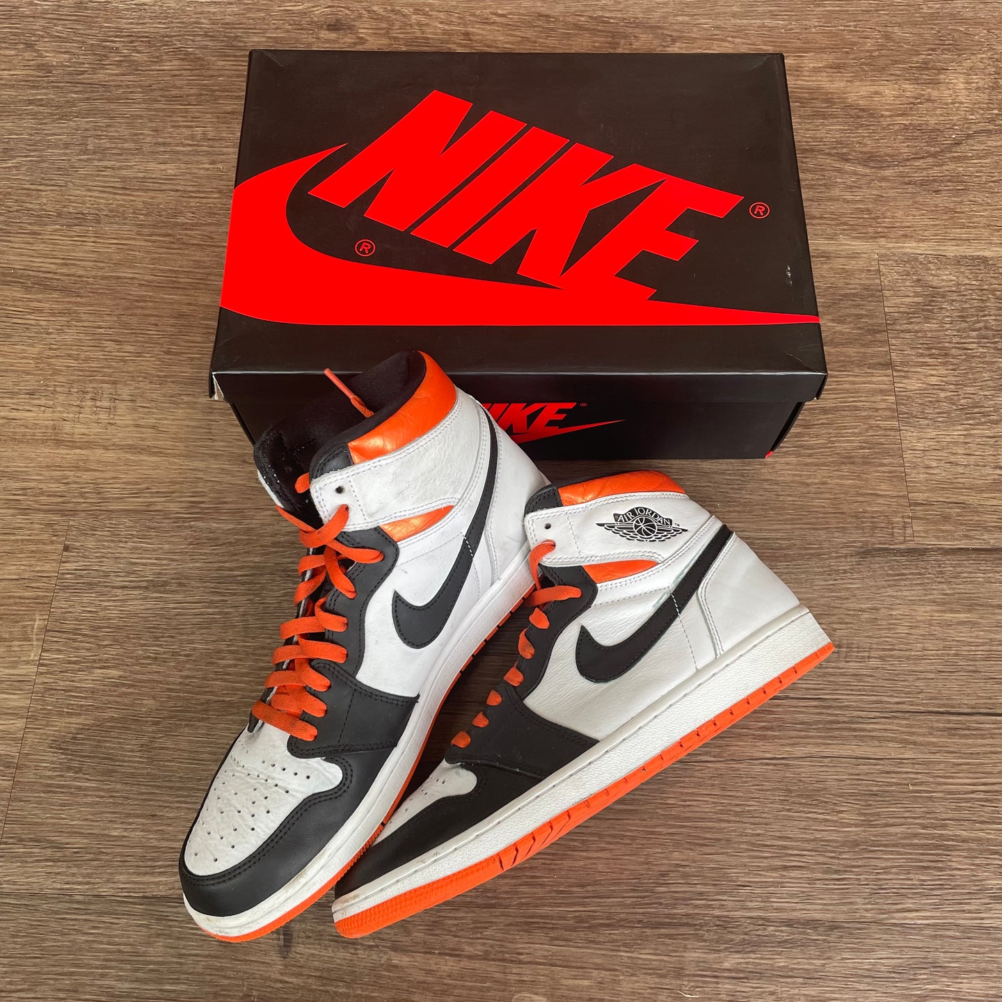 Air Jordan 1