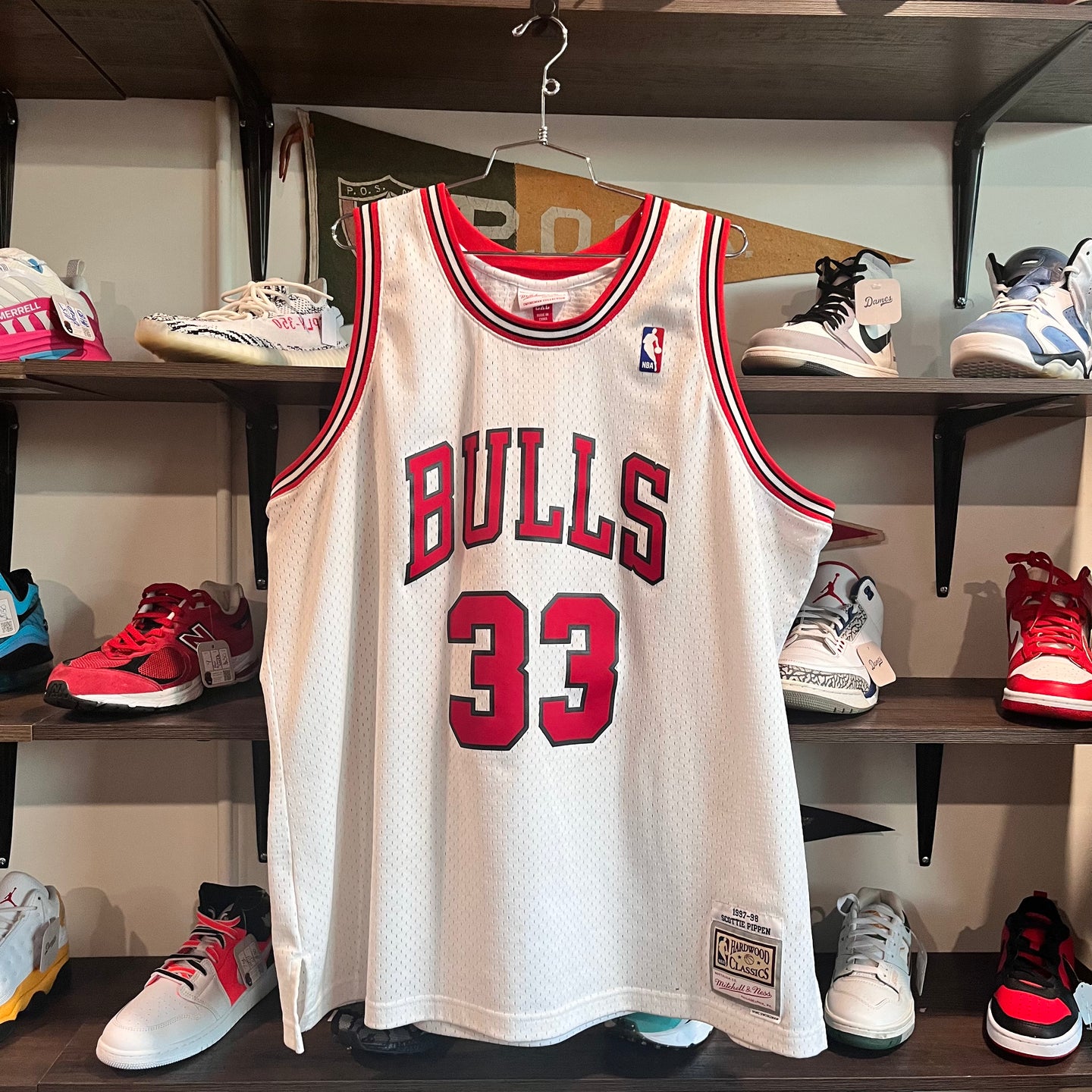 1997-98 Hardwood Classics Mitchell & Ness Scottie Pippen Basketball Jersey